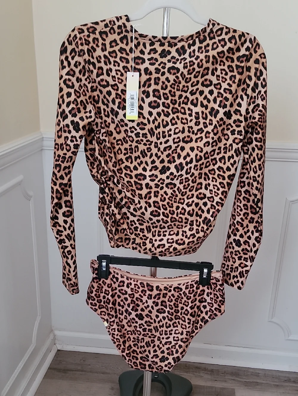SZ 10 M SUMMERSALT Sunny Day Rash Guard High Leg Mid Rise Bikini Bottom Leopard - Picture 5 of 14